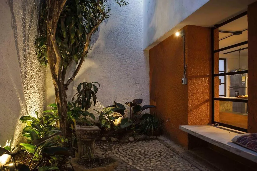 Colonial Villa In Laureles, Unique&Special House Medellín